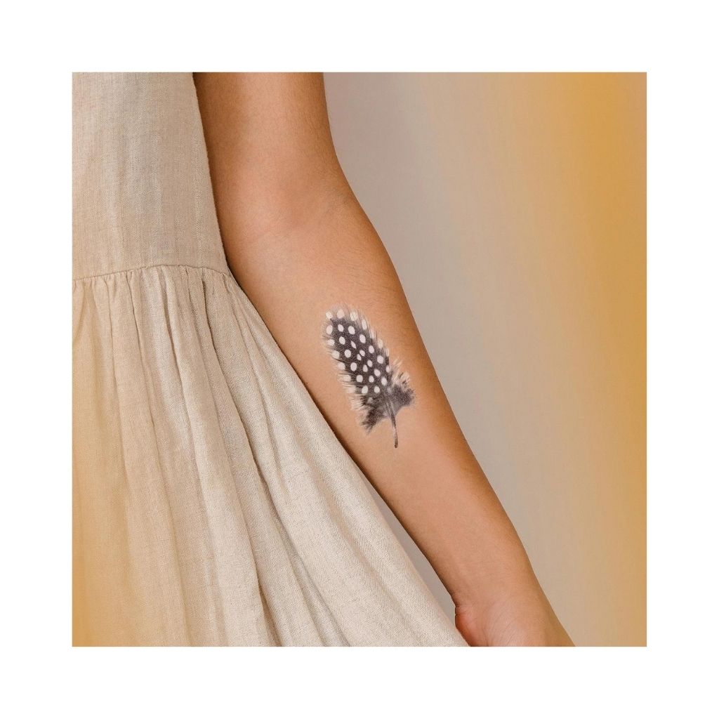 Tattly Guinea Fowl Perlehøne tattoo midlertidig tatovering barnefryd